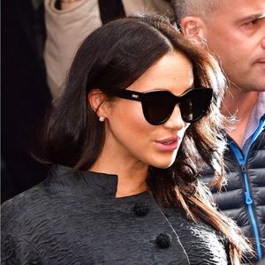 Meghan Markle fav Le Specs Women's AIR HEART Sunglasses